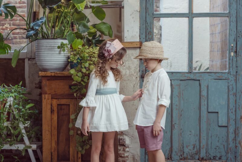 Rochiță ivory cu tull verde în talie Puzzle - imagine 3